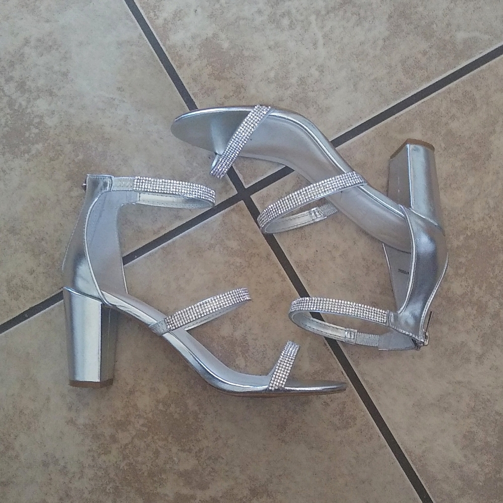David's Bridal Striking Silver Heels